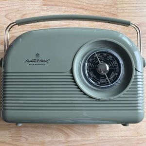 Magnolia-Hearth & Hand radio